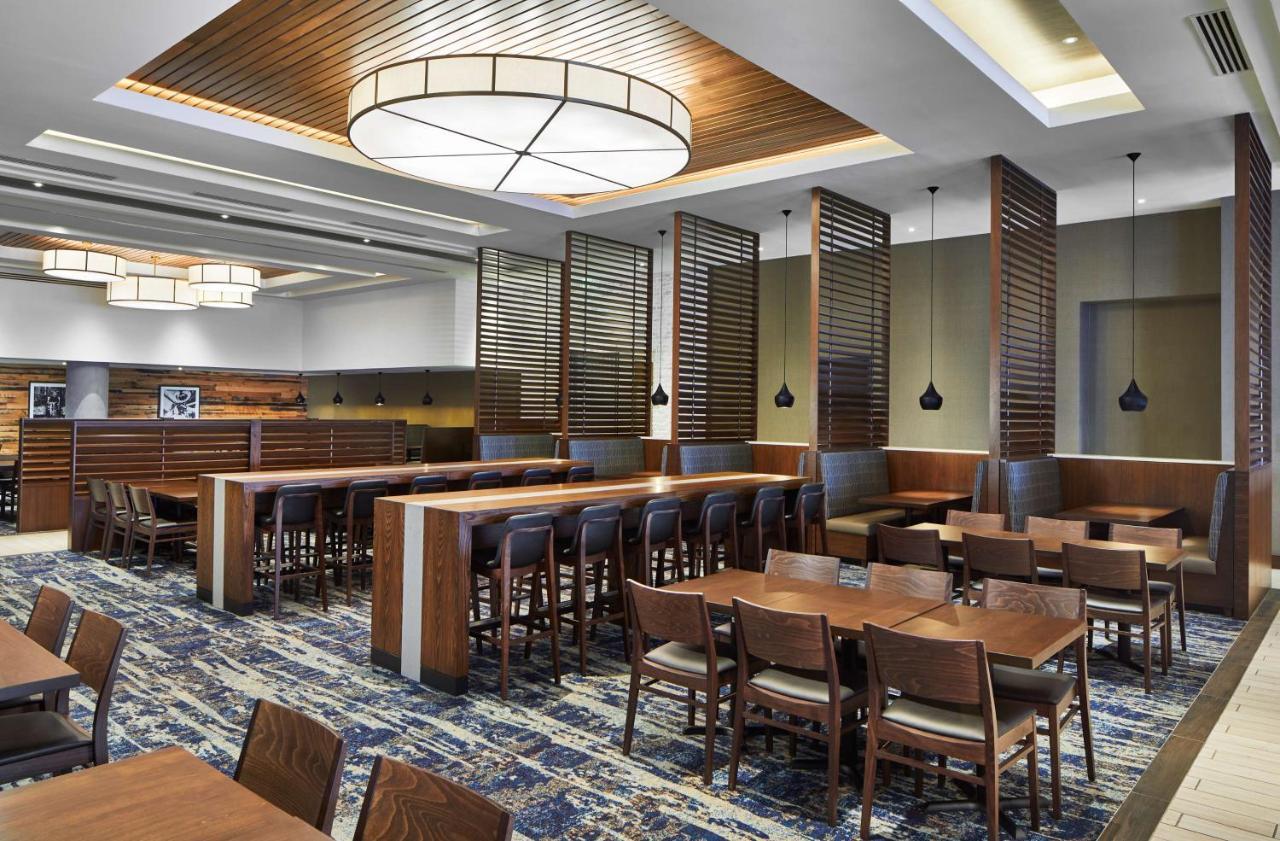 Embassy Suites By Hilton Nashville Downtown Bagian luar foto