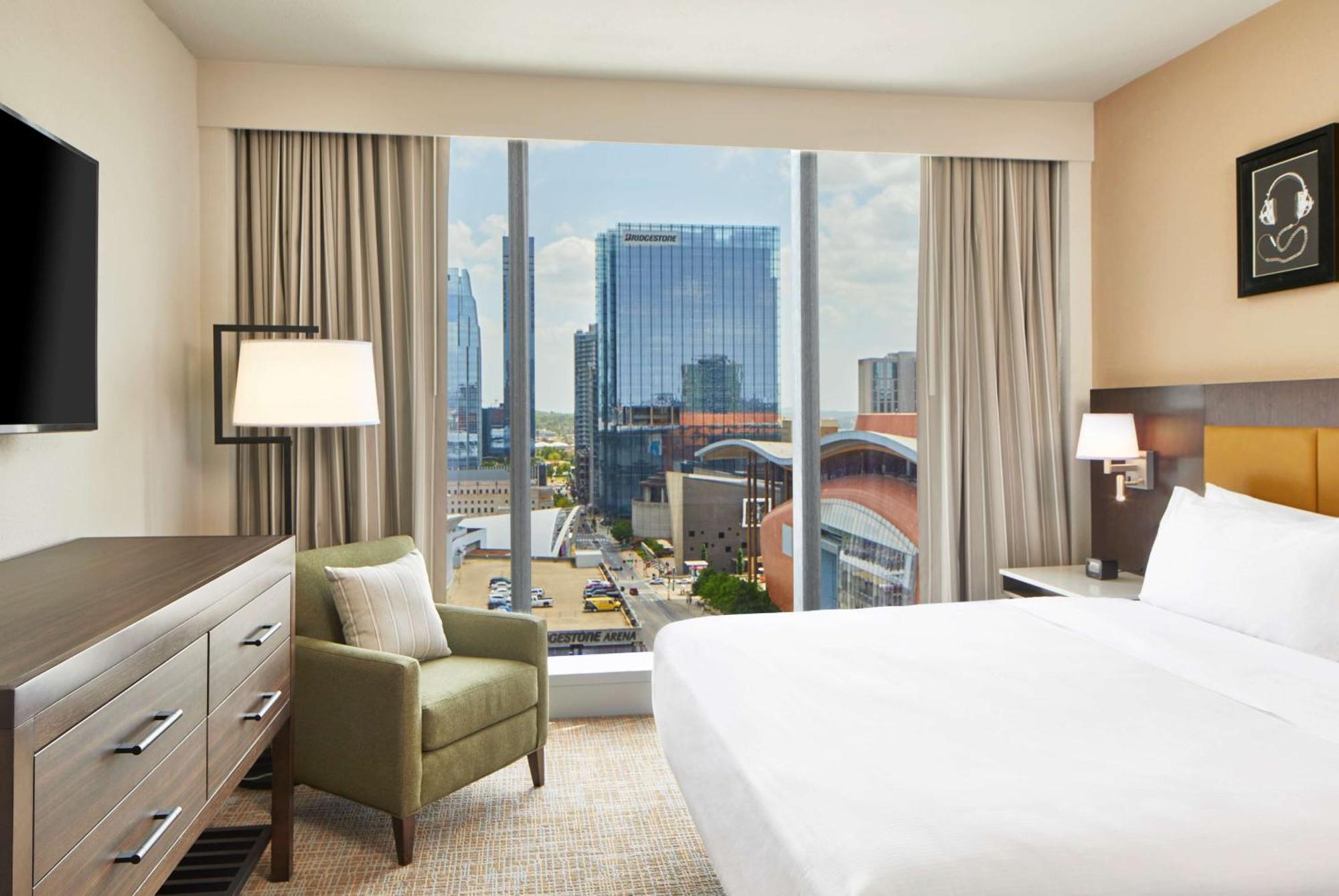Embassy Suites By Hilton Nashville Downtown Bagian luar foto