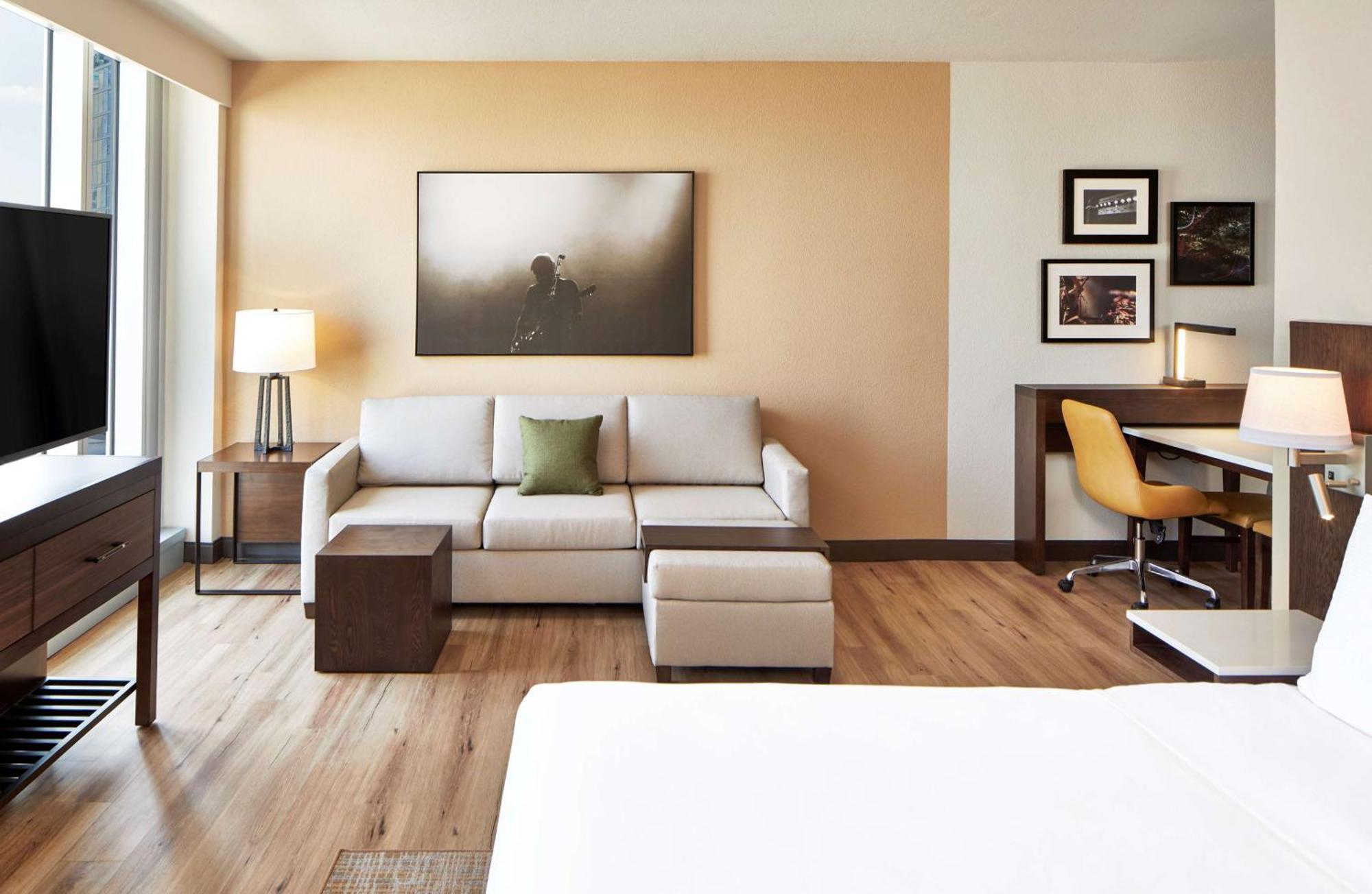 Embassy Suites By Hilton Nashville Downtown Bagian luar foto