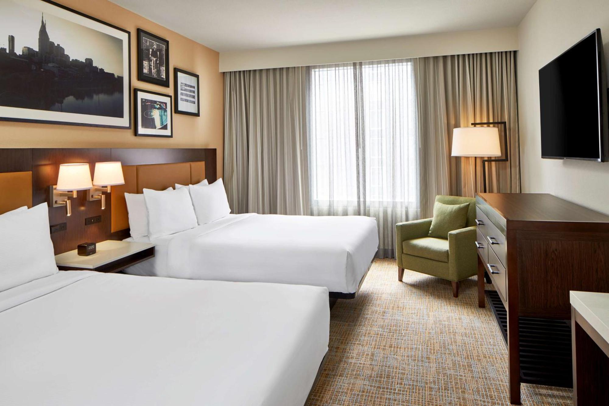 Embassy Suites By Hilton Nashville Downtown Bagian luar foto