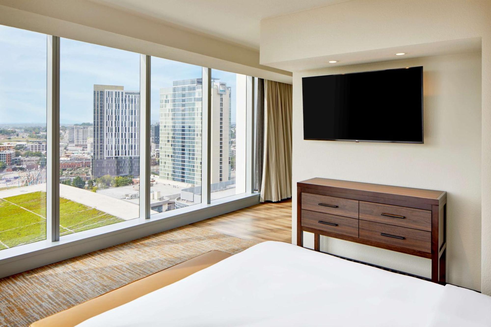 Embassy Suites By Hilton Nashville Downtown Bagian luar foto