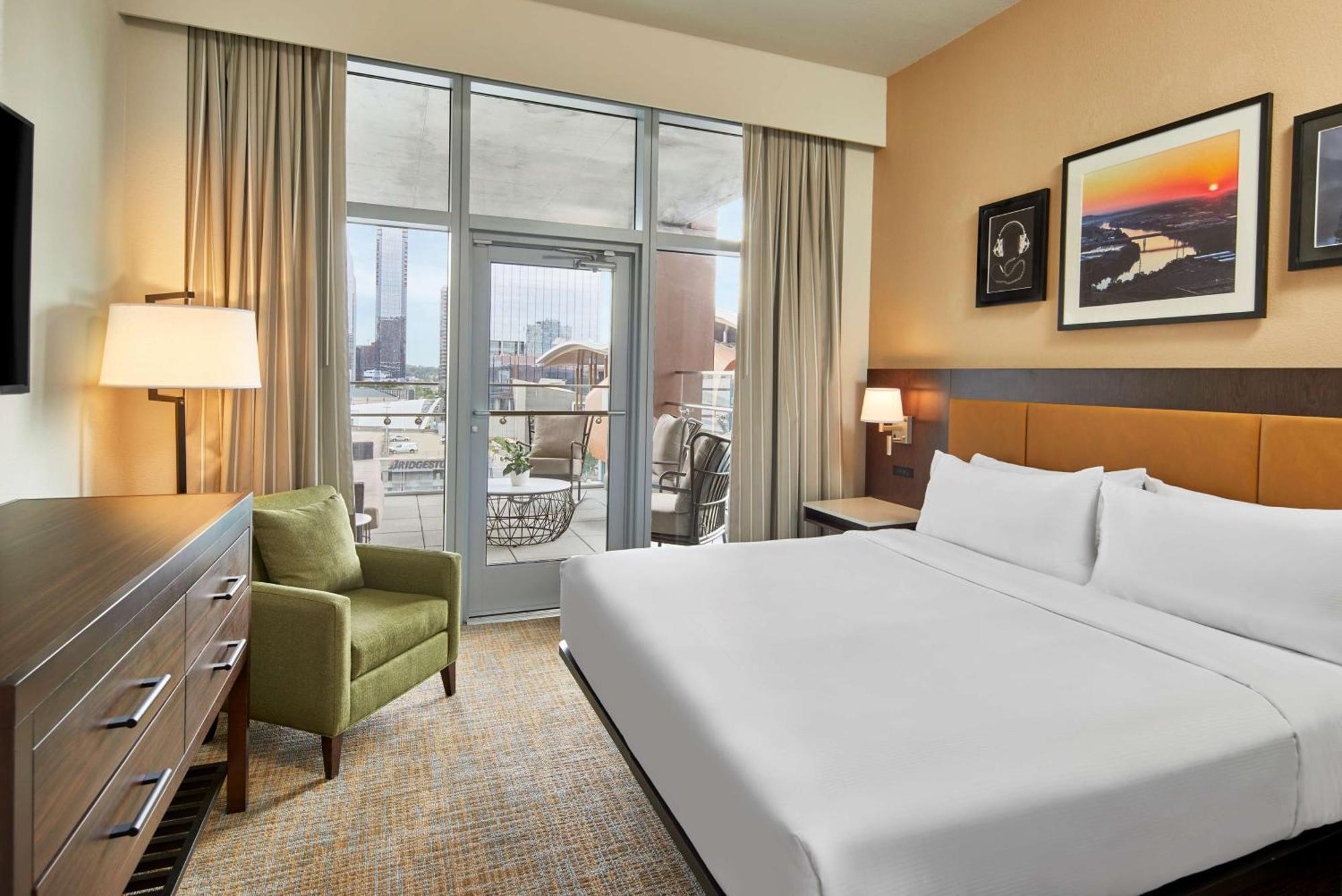 Embassy Suites By Hilton Nashville Downtown Bagian luar foto