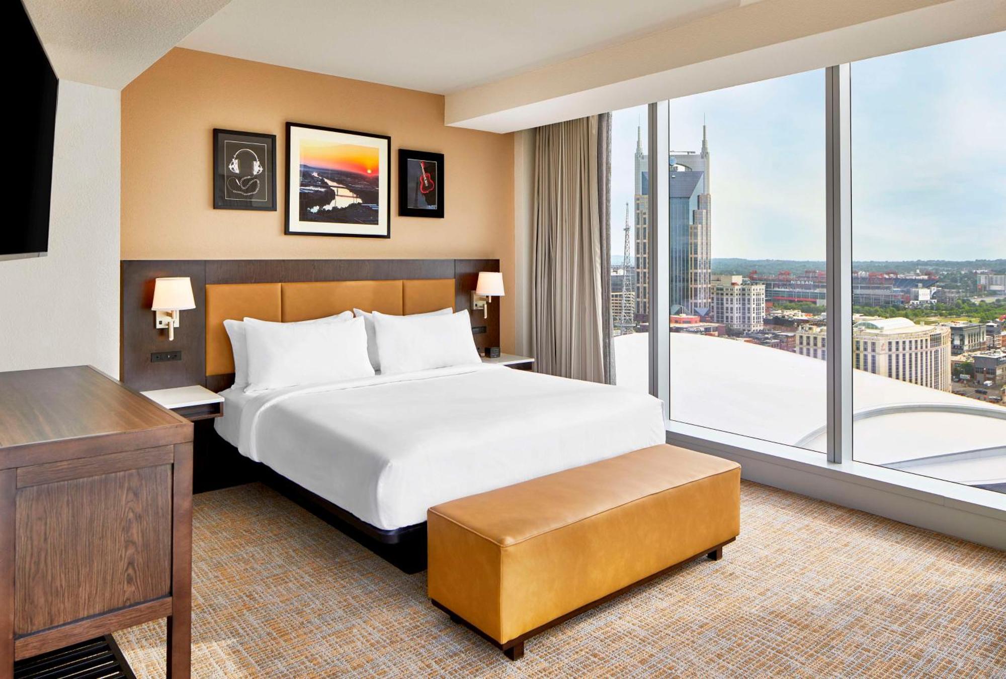 Embassy Suites By Hilton Nashville Downtown Bagian luar foto
